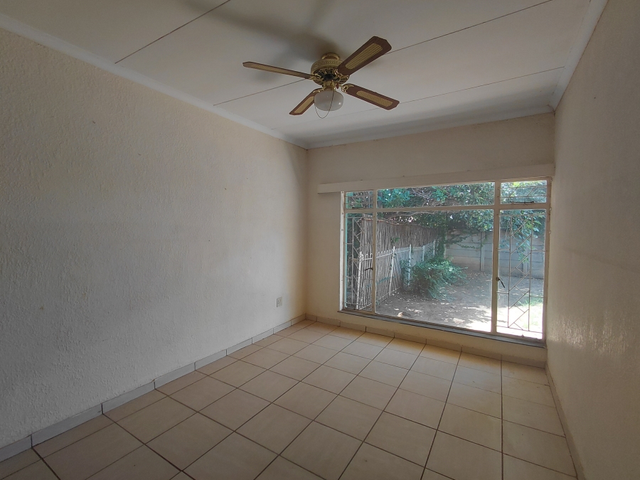 To Let 2 Bedroom Property for Rent in Meiringspark North West